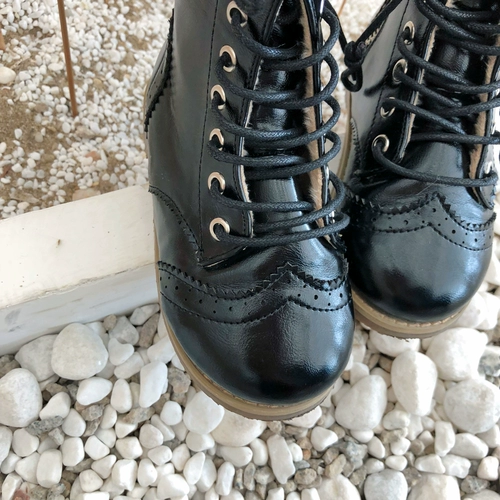 [22 ноября Live Limited -Edition Spike 50.5 Yuan Free доставка] Модные ботинки Martin в сапогах с пыленными туфлями