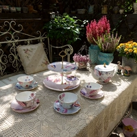 Rhododendron Clothing Bird Cup и Discomation British послеобеденный чай, набрав чашку утечки чая