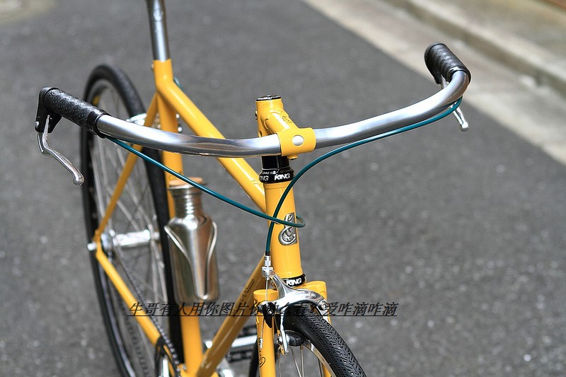 curved bicycle handlebars