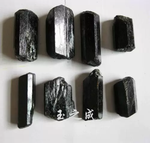 AAAA -LEVEL XINJIAING ELECTRENTEMNEN СТАНДАРНЫЕ СТАНДА ТОМАЛИН СТОМАННА