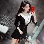 Mùa thu và mùa đông Hàn Quốc phiên bản mới của sexy rò rỉ vai màu đen và trắng phù hợp với mỏng giảm béo một từ váy nữ dài tay đan váy