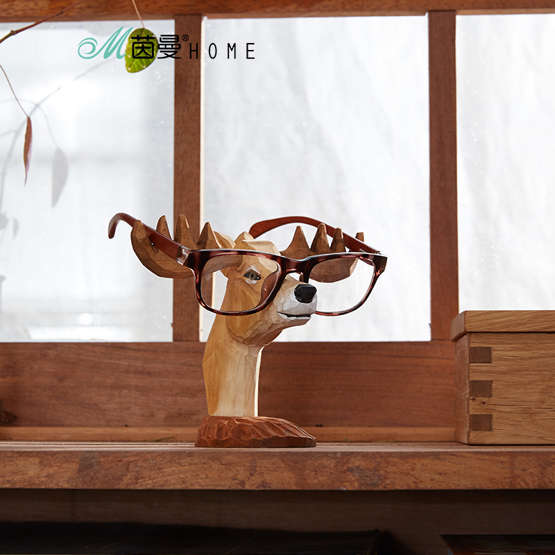 手工木雕雄鹿造型眼镜支架摆件