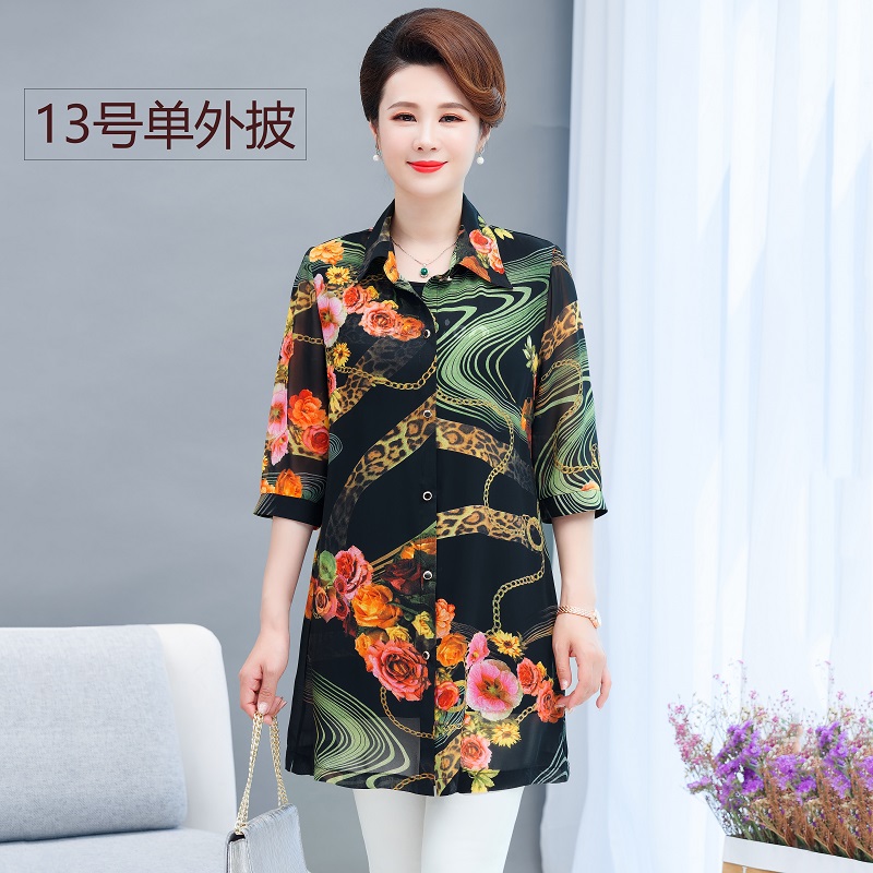 13 Color OverMiddle aged and elderly Mother dress Shawl loose coat summer Medium and long term Sunscreen middle age woman Cardigan Thin Chiffon shirt Outside