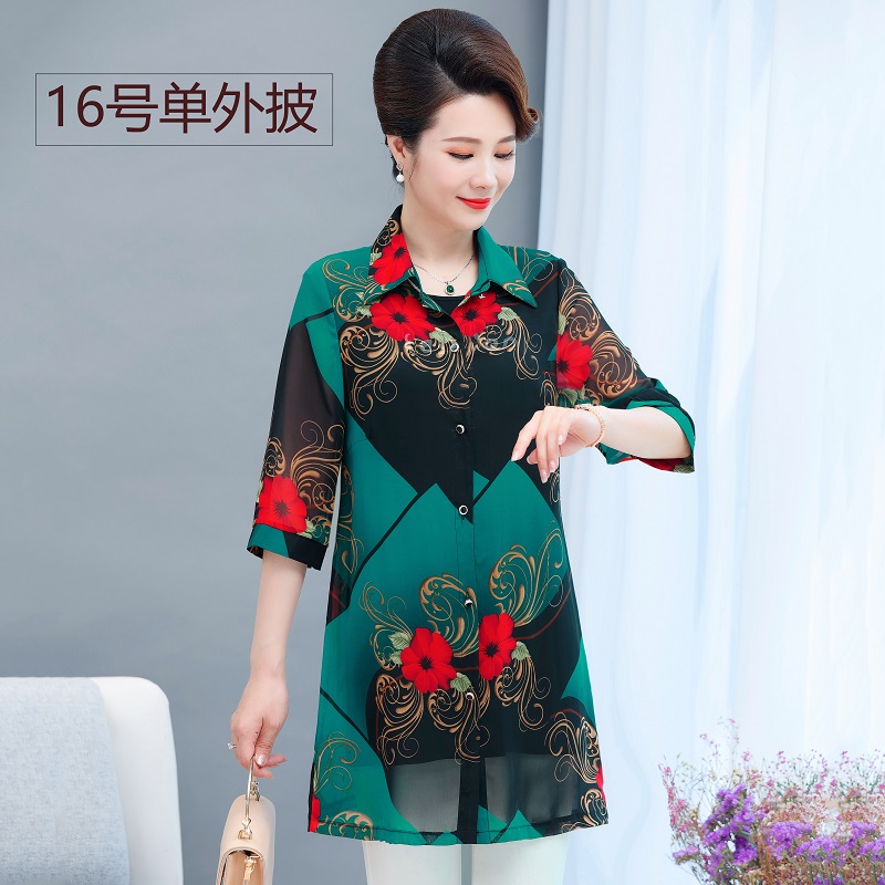 Color 16mom summer wear Outside Chiffon Cardigan shirt Big size Middle aged and elderly Women's wear Shawl loose coat Medium and long term Sunscreen