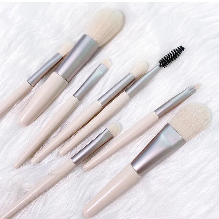 8 Pieces Of Ivory Riceins8 branch Cosmetic brush suit beginner Super soft major blusher brush Eye shadow brush Sleeve brush modify one's face through surgery Foundation Brush