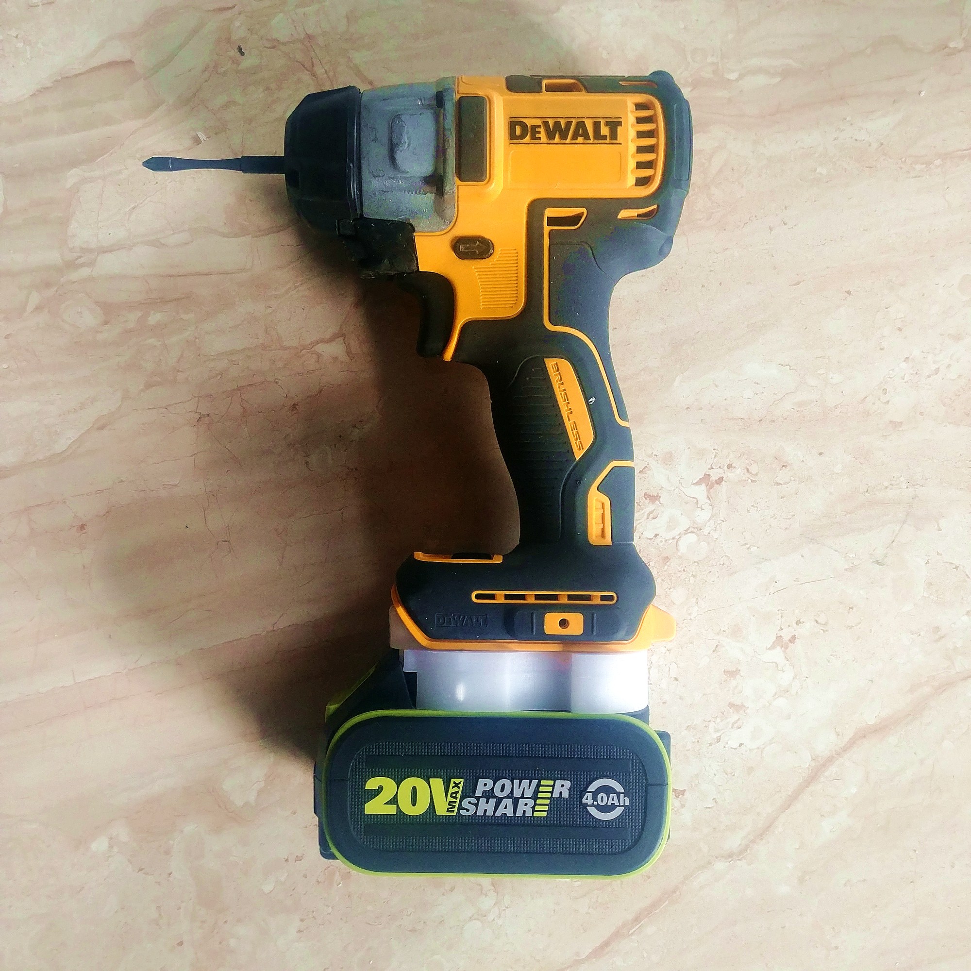 шуруповерт игрушка. молотков шуруповерт. кузя молотков шуруповерт. дрель шуруповерт детский на батарейках. кузя молотков шуруповерт.