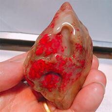 Ювелирный камень 中国四大名石 昌化田黄鸡血石原石 蛇皮冻掘性籽料139克 原石收藏