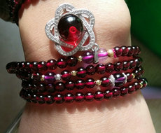 Украшения на руку Топ-винно-красный гранат природный