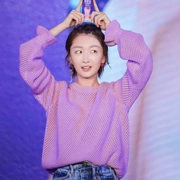 2018 đầu mùa thu ngôi sao mới Zhou Dongyu với đoạn hollow tím áo len áo sơ mi quần short denim phù hợp với triều nữ