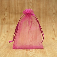 Роза красная