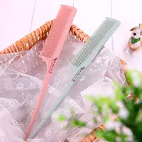 Хвостовая расческа (2 установленные случайные цвета)