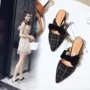 Giày đế bệt mũi nhọn nữ mùa hè 2018 phiên bản mới của Hàn Quốc dày với miệng nông Giày Muller kẻ sọc và dép dép crocs nữ