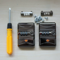 Два квадратных замка