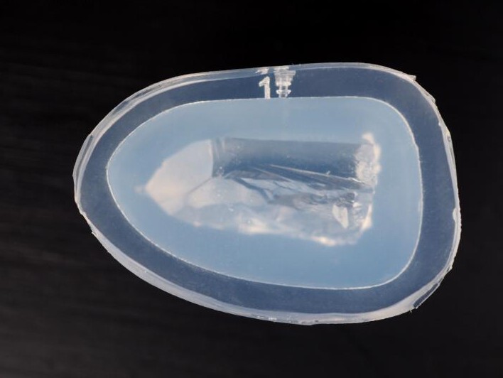 Blackdiy Gutta percha transparent silica gel mould Crystal Glue  mould silica gel mineral Spar Crystal Cluster transparent mould