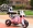 Trẻ em xe máy điện ba bánh xe đẩy ba bánh xe đẩy nhẹ xe đẩy trẻ em sạc đồ chơi xe có thể ngồi - Con lăn trượt patinet / trẻ em
