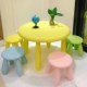 Bàn ghế tròn chống trượt Bàn ghế mẫu giáo bằng nhựa Bộ bàn ghế đồ chơi gia đình Bộ bàn ghế trẻ em viết và vẽ tranh
