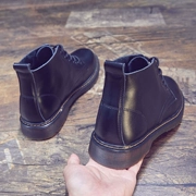 Giày bốt da mới 2018 Martin bốt nam trung thu quần short xu hướng hoang dã Anh dụng cụ giày cao - Giày ống