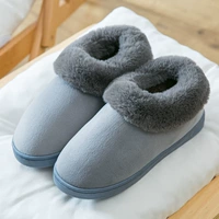 Простая серая сумка
