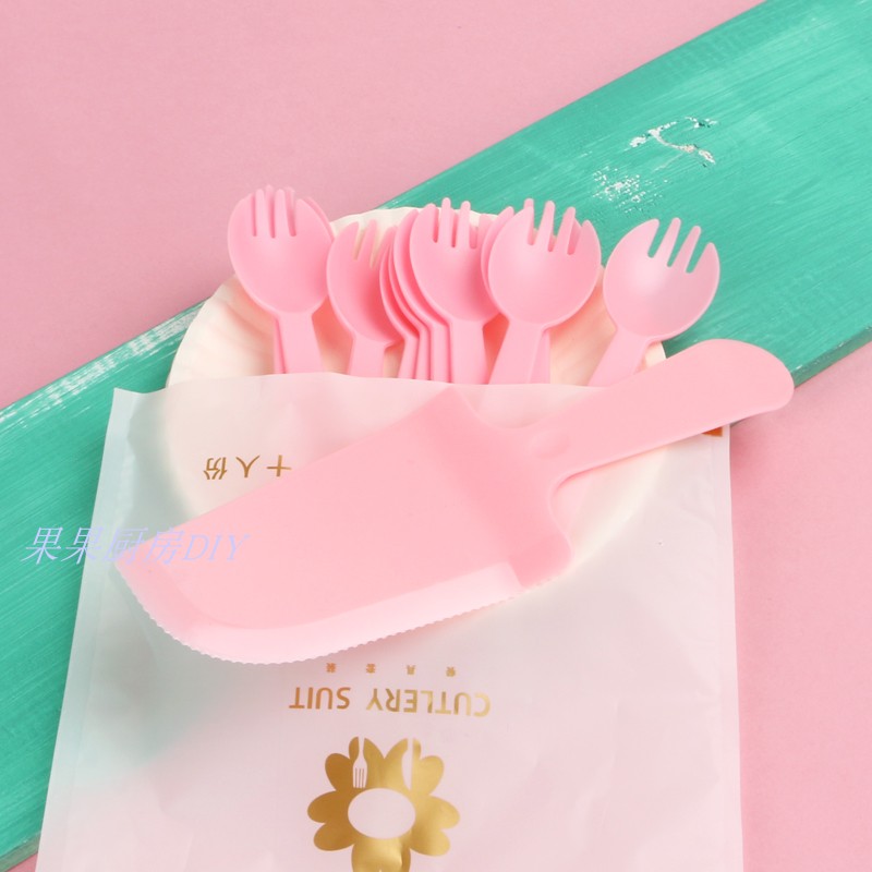 11 46 Creative Plastic Disposable Cake Knife Fork Dish Birthday