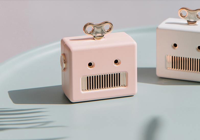 粉色蓝牙音箱小巧便携少女心十足