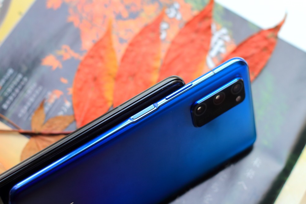 荣耀v30pro,有颜又能打的5g旗舰