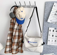 Белый синий ярлык