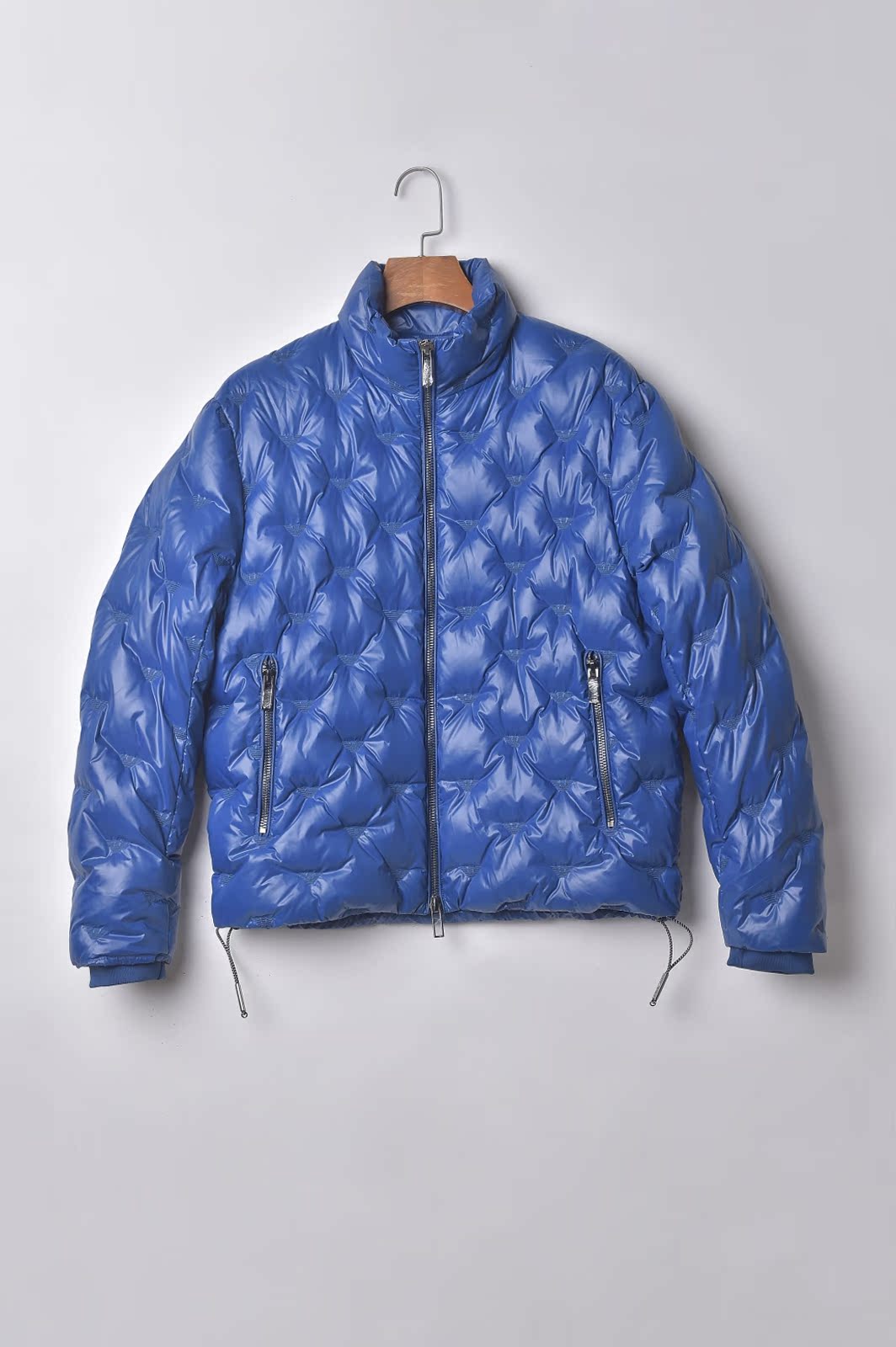 Royal BluePolychromatic jacquard weave Derivative seam Small LOGO Embroidery stand collar Storable Hem Down Jackets