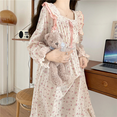taobao agent Cute autumn demi-season long pijama for princess, mid-length, square neckline, floral print, long sleeve