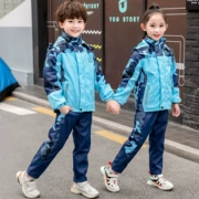 Trẻ em mặc 2019 áo khoác trẻ em mới ngoài trời Quần áo ngoài trời ba trong một có thể tháo rời đồng phục trường tiểu học ba mảnh - Quần áo ngoài trời cho trẻ em