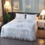 Châu âu băng lụa mat với giường váy phần ba mảnh đặt 1.8 m mùa hè ren giường bìa có thể giặt gấp giường bìa mat váy giường