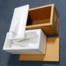 Картонная упаковка 厂家直销批发定做东莞纸箱防撞箱蜂窝包装箱带腿蜂窝箱环保出口