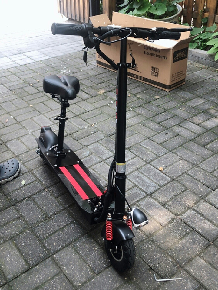 券300元券后价￥979去领券大陆合电动滑板车代步神器迷你踏板折叠迷你