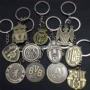 Barcelona Real Madrid Keychain MU Dot BR Liverpool Mới Juventus Mặt dây chuyền bóng đá Quà tặng người hâm mộ xung quanh - Bóng đá 	găng tay thủ môn co xương