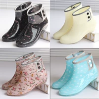 . Mùa xuân thời trang giày đi mưa cộng với cotton của phụ nữ ống đi mưa của Hàn Quốc - Rainshoes giày ủng đi mưa giá rẻ