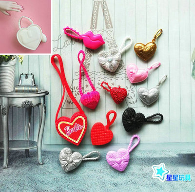 taobao agent New toy doll clothing accessories FR supermodel Lijia BLYTHE small cloth Keer can use love -shaped small handbags