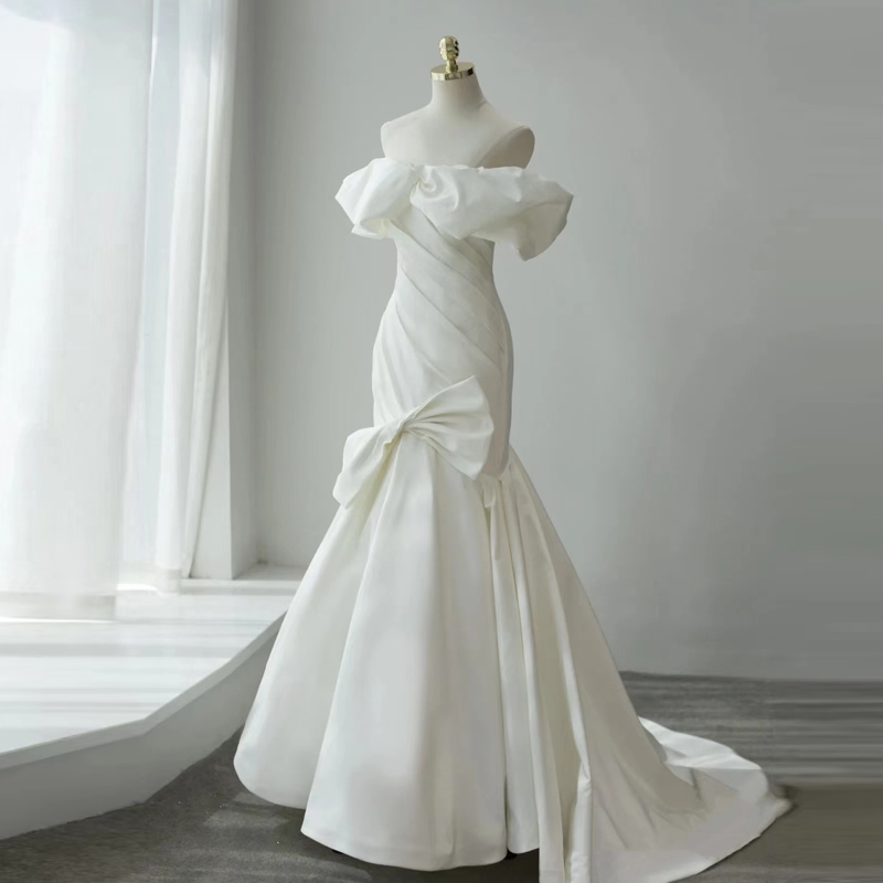 Wedding dress, evening dress, open shoulders, 