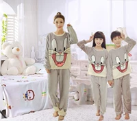 Cha mẹ-con Một bộ đồ ngủ mơ ước La dài tay của ba cô gái nhung san hô mùa thu và mùa đông flannel mẹ và con gái đặt mẹ và con bộ pijama