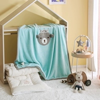 Большие уши несут синие