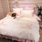 Phiên bản Hàn Quốc của bộ bốn miếng cotton Công chúa váy ngủ màu hồng chăn trắng thêu 1,2 m 1,5 1,8m bộ đồ giường 4 - Bộ đồ giường bốn mảnh