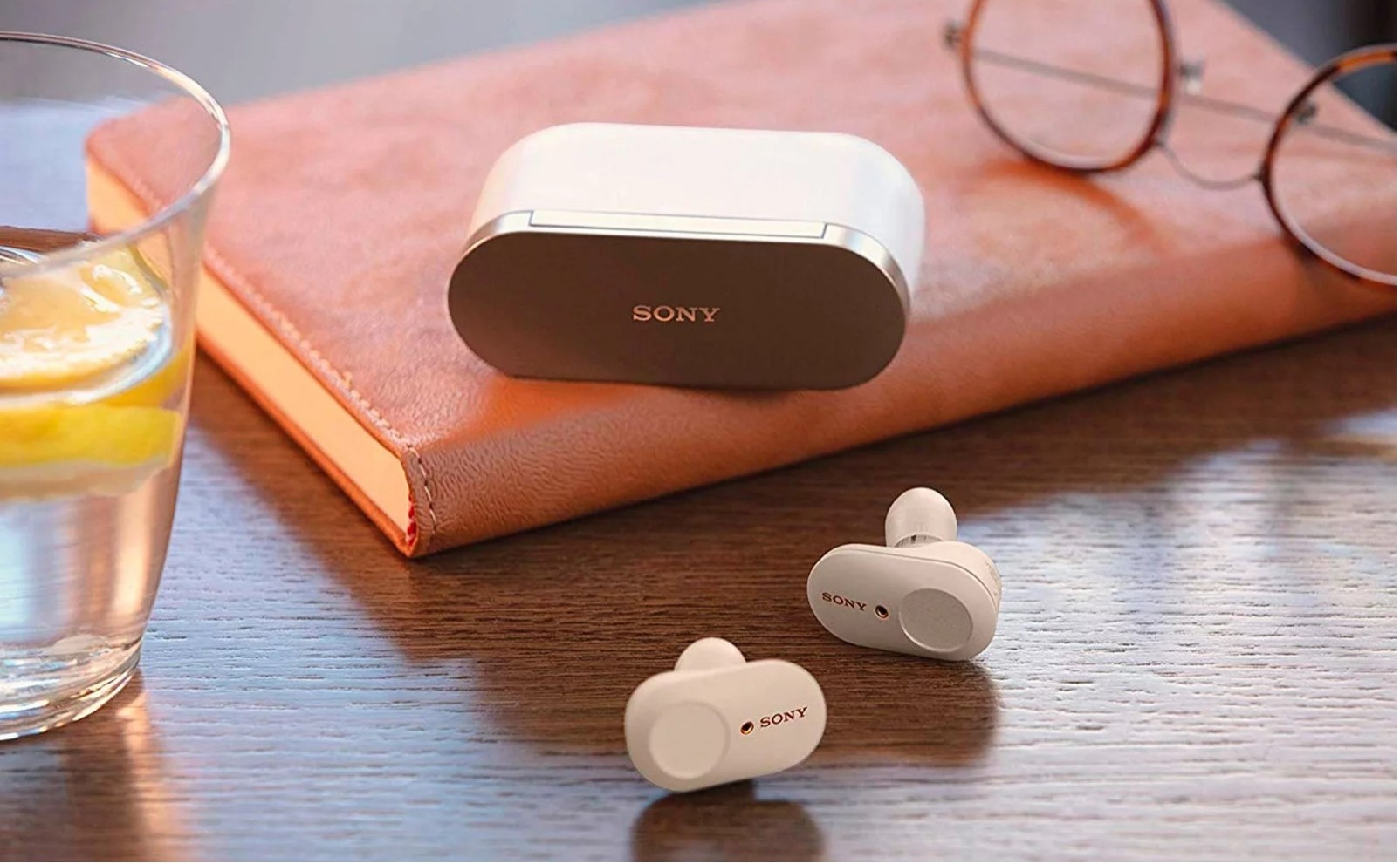 比如b&o,bose等,索尼的二代降噪豆1699元的定价还是比较合理的,而且加