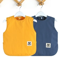 Детский нагрудник без рукавов