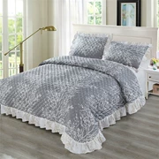 Bộ đồ giường châu Âu ba mảnh đơn giản theo phong cách công chúa xù lông xù đôi sử dụng tấm trải giường kép phủ giường 1,8m - Trải giường