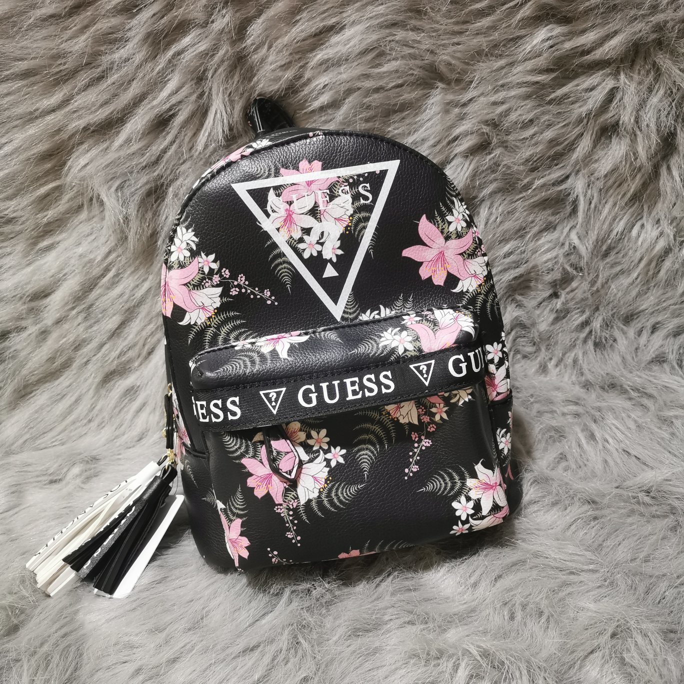 Design And ColorEurope and America GUESS Retro printing Inverted triangle leisure time knapsack high-capacity a bag travel Backpack