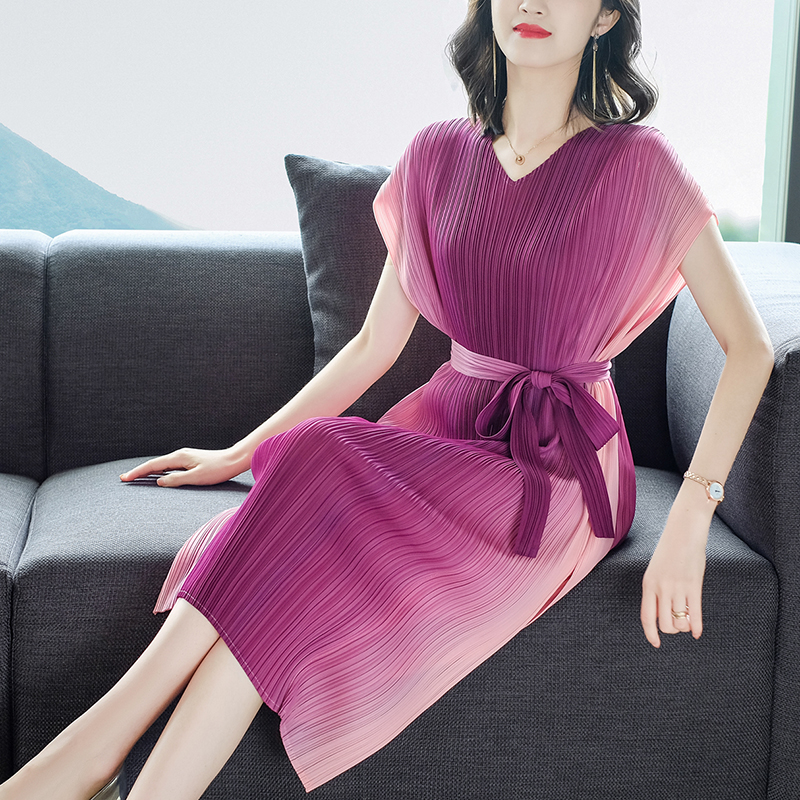 Rose RedSanzhai fold Gradients French Dress female 2021 summer new pattern easy Fat mm Show thin temperament Big size longuette