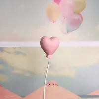 Светло-розовый