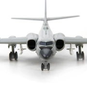 Mô hình hợp kim 1: 144 mô hình máy bay Hoàn thành sản phẩm mô phỏng quân sự trang trí bom 6K oanh tạc bom Parade bom 6 tĩnh