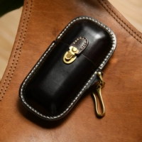 Модель крючка темного кофе