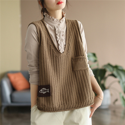 taobao agent Autumn retro knitted vest, suitable for import, for leisure, V-neckline