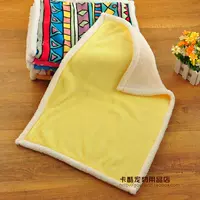 Светло-желтый