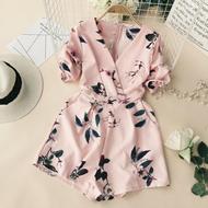 Thái thời trang đường phố sexy V-Cổ thời trang in phun tay áo cao eo là mỏng quần chân rộng chic chic jumpsuit mẫu quần sooc nữ đẹp 2021